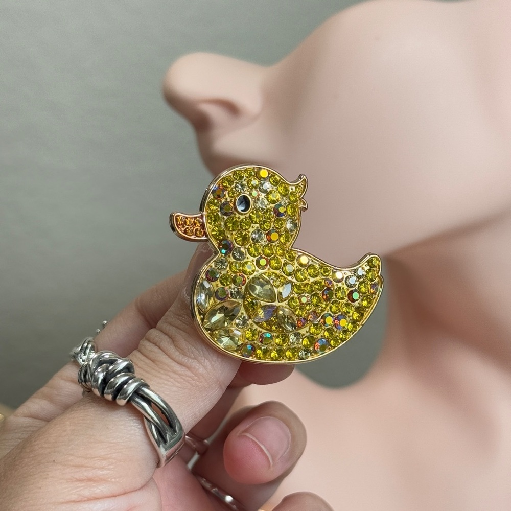 ⚜️❤️‍🔥 Cutie Yellow Duck Brooch🐥 - Picture 3 of 7